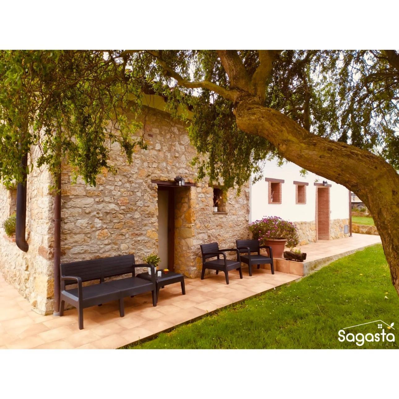 Gasthaus El Llagar - Sagasta Rural Oviédo Exterior foto